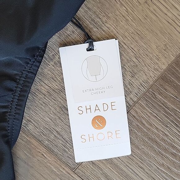 Shade & Shore Black One-Piece Swimsuit Womens Size L - Picture 4 of 9